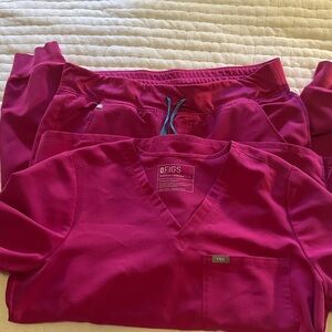 Figs Vibrant Magenta Scrub Set